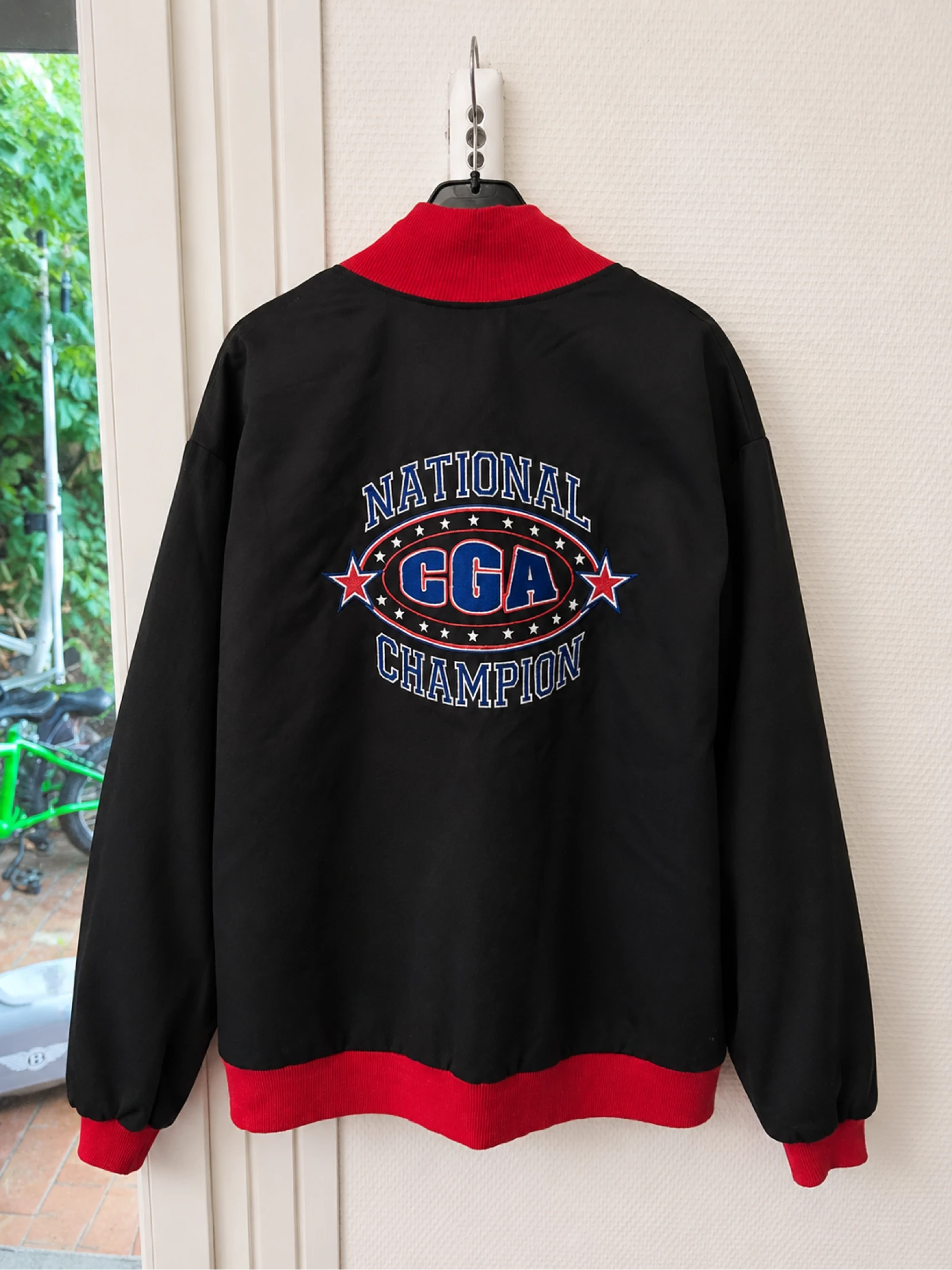 Veste Teddy CGA National Champion Dallas Texas noire/rouge – Estilo varsity – photo 2